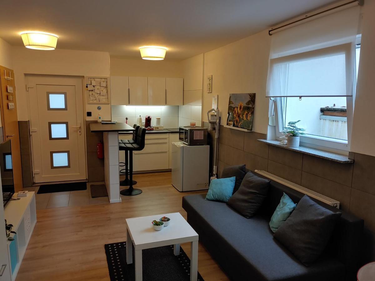 Ferienwohnung Familie Schwarz แกร์เมอร์สไฮม์ ภายนอก รูปภาพ